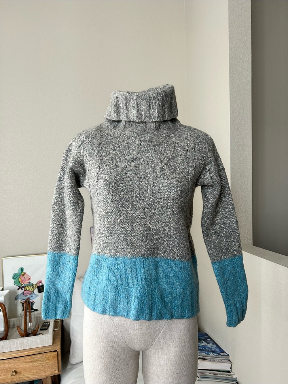 James Perse Cableknit Sweater Gray Light Blue Size 2 50% Merino Wool